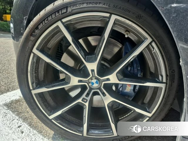 BMW 8 Series (G15) 2020 Черный из Кореи, фото 4