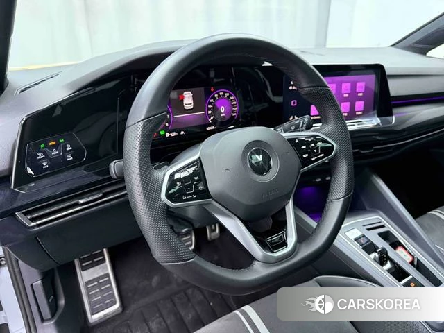 Volkswagen Golf 2023 Темно-серый из Китая, фото 4