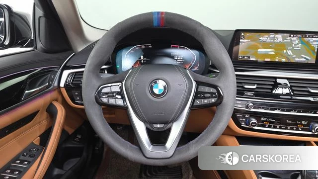 BMW 5 Series (G30) 2019 Черный из Кореи, фото 4