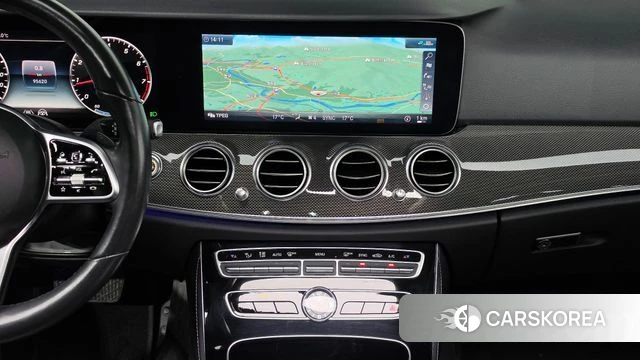 Mercedes-Benz E-Class W213 2020 Серебряный из Кореи, фото 4