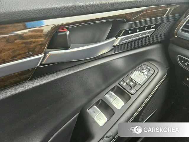 Genesis G90 2019 Серебряный из Кореи, фото 4