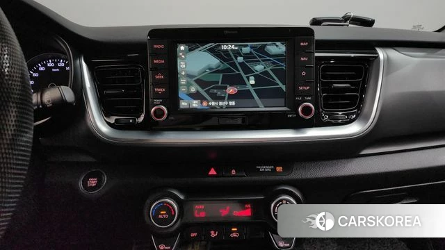 Kia Stonic 2018 Белый из Кореи, фото 4