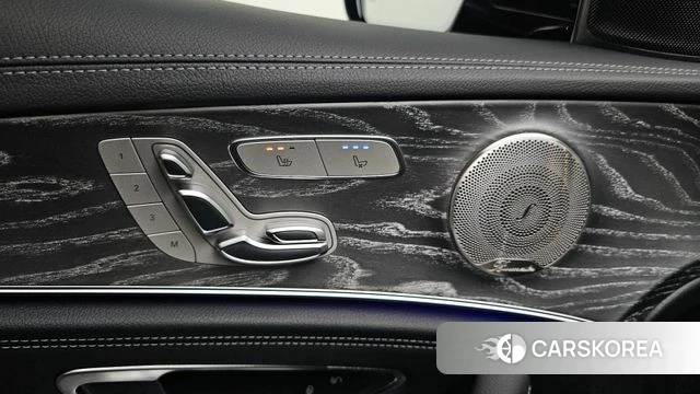 Mercedes-Benz E-Class W213 2023 Серый из Кореи, фото 4