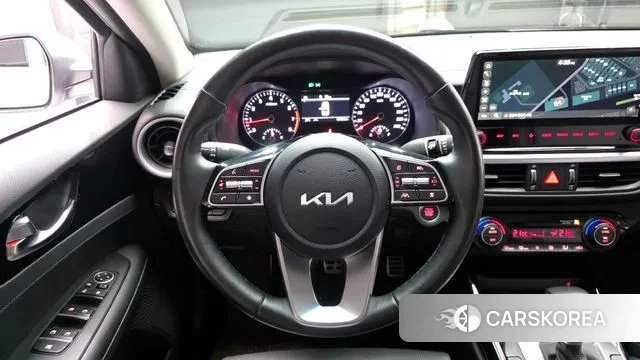 Kia The New K3 2nd generation 2024 Белый из Кореи, фото 4