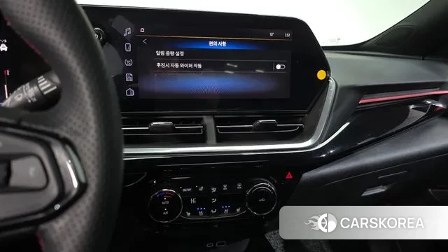 Chevrolet (GM Daewoo) Trax Crossover 2023 Белый из Кореи, фото 4