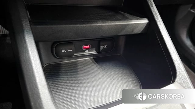 Kia The New K3 2nd generation 2022 Белый из Кореи, фото 4