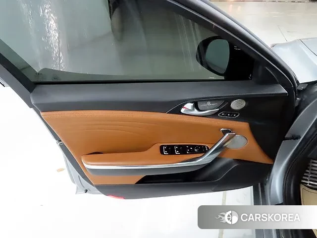 Kia Stinger Meister 2023 Серебристо-серый из Кореи, фото 4