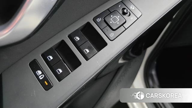Kia Di Ol Nu Niro 2025 Белый из Кореи, фото 4