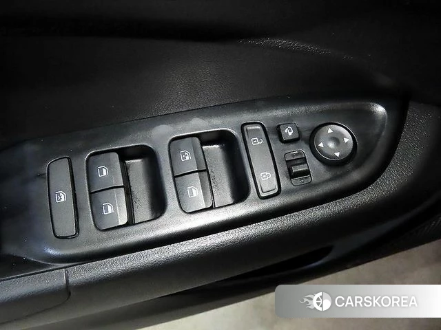 Hyundai Venue 2019 Черный из Кореи, фото 4