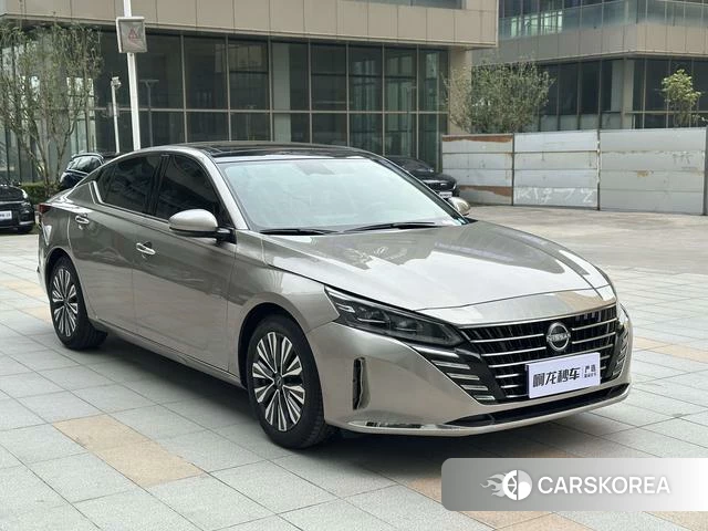 Nissan Teana 2023 Серебристо-серый из Китая, фото 4