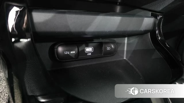 Kia Seltos 2021 Серый из Кореи, фото 4