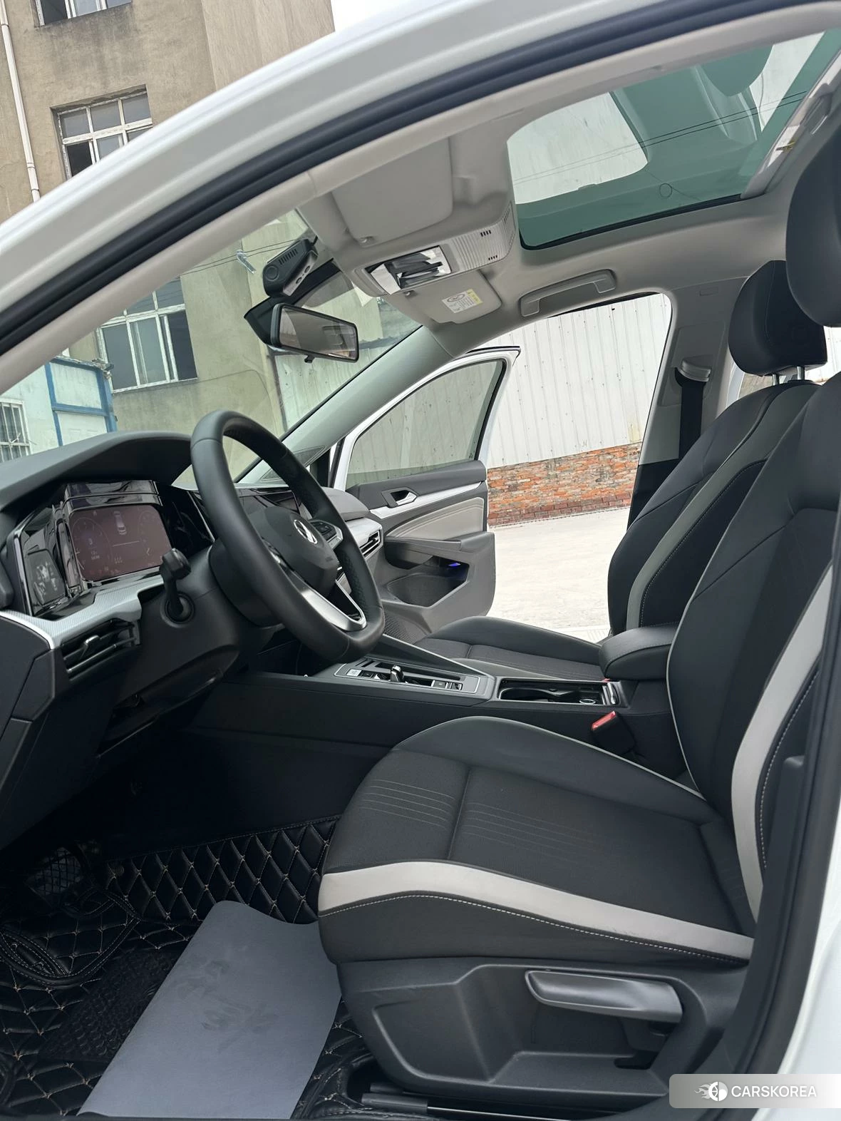 Volkswagen Golf 2020 Белый из Китая, фото 4