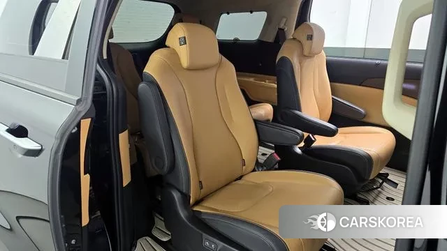 Kia Carnival 4th generation 2022 Черный из Кореи, фото 4