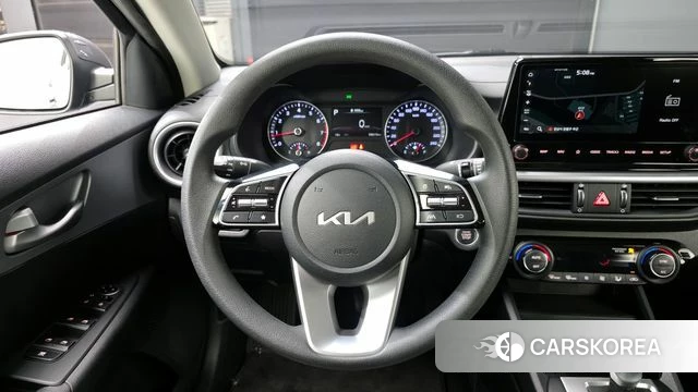 Kia The New K3 2nd generation 2022 Серый из Кореи, фото 4