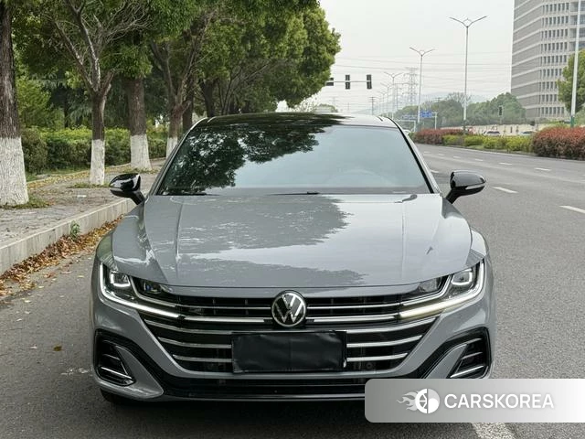 Volkswagen CC 2023 Темно-серый из Китая, фото 4