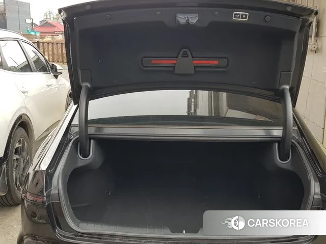 Hyundai Grandeur Hybrid (GN7) 2023 Черный из Кореи, фото 4