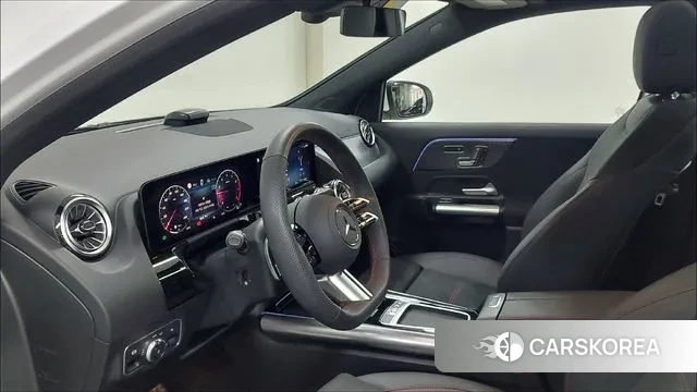 Mercedes-Benz GLA - Class H247 2025 Белый из Кореи, фото 4