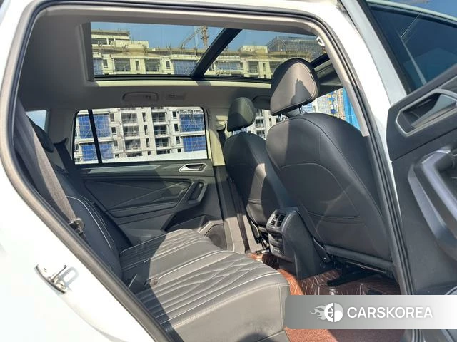 Volkswagen Tiguan L 2024 Белый из Китая, фото 4