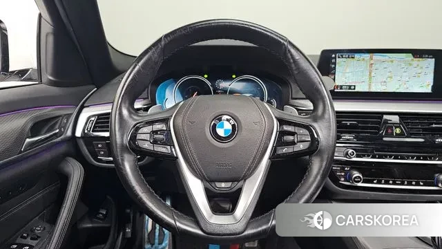 BMW 5 Series (G30) 2018 Белый из Кореи, фото 4