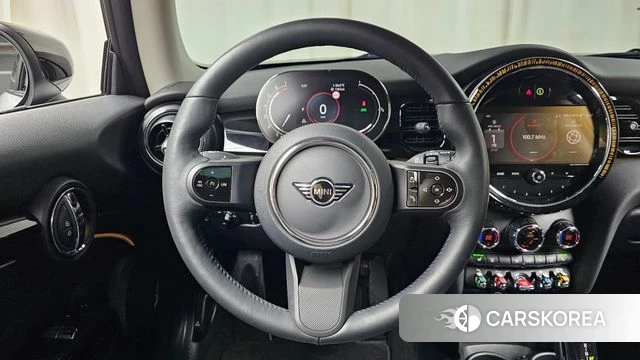 Mini Cooper 2023 Белый из Кореи, фото 4