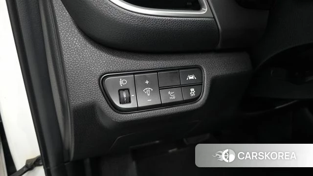 Kia Seltos 2022 Белый из Кореи, фото 4