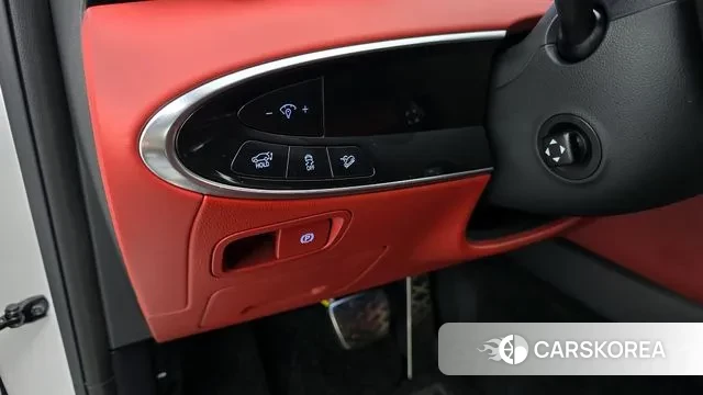 Genesis GV70 2024 Белый из Кореи, фото 4