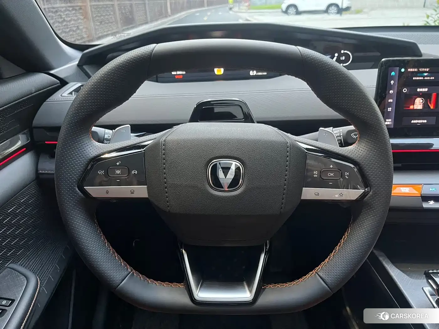 Chang'an UNI-V 2026 Silver/gray из Китая, фото 4
