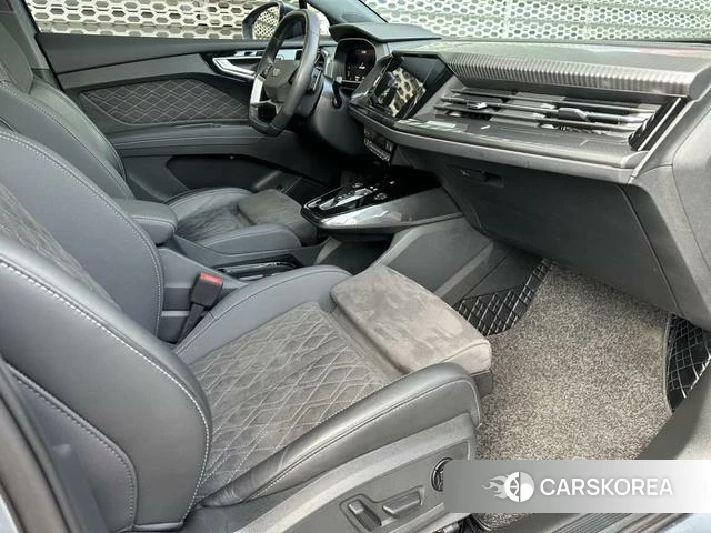 Audi Q4 e-tron 2023 Синий из Китая, фото 4