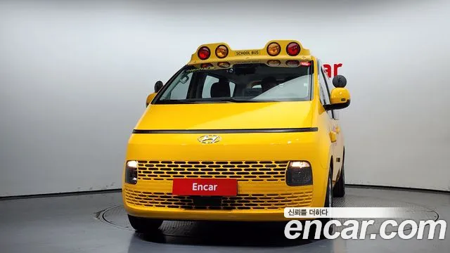 Hyundai Staria 2022 Желтый из Кореи, фото 4