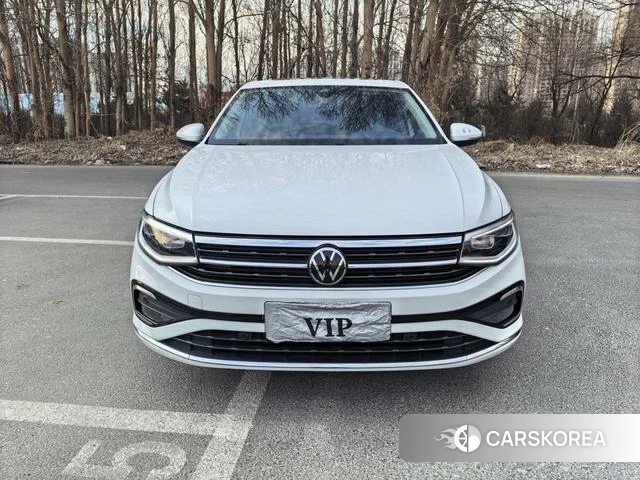 Volkswagen Bora 2022 Белый из Китая, фото 4