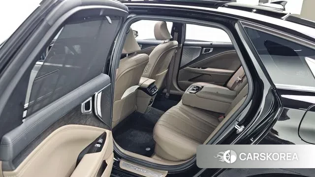 Kia K8 Hybrid 2023 Черный из Кореи, фото 4