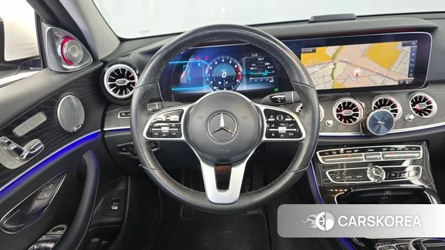 Mercedes-Benz E-Class W213 2018 Белый из Кореи, фото 4