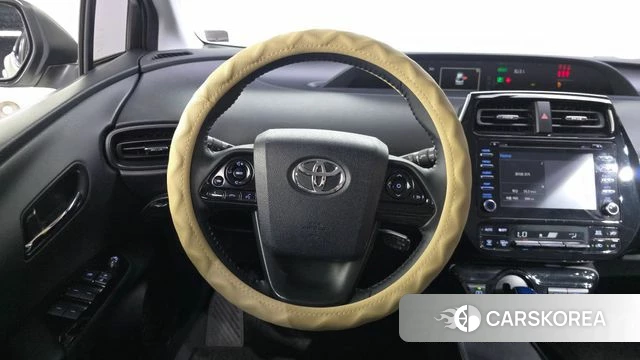 Toyota Prius 4th Generation 2019 Белый из Кореи, фото 4