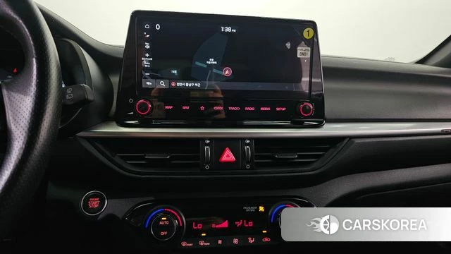 Kia The New K3 2nd generation 2022 Белый из Кореи, фото 4