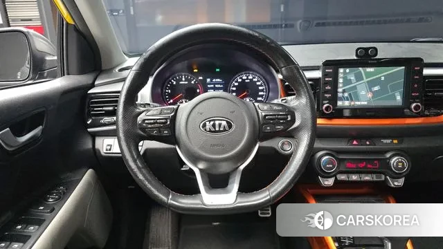 Kia Stonic 2018 Серый из Кореи, фото 4