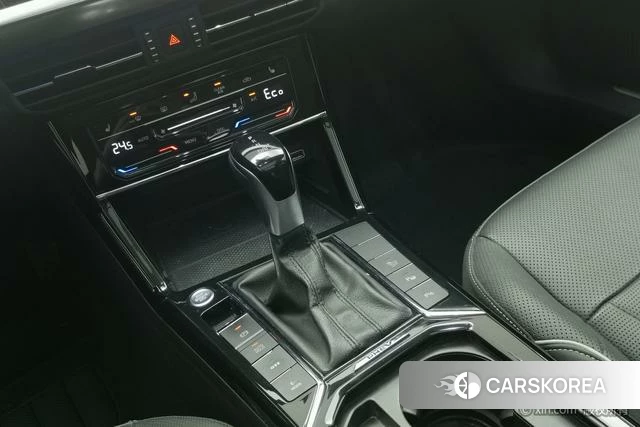 Volkswagen Passat PHEV 2023 Черный из Китая, фото 4