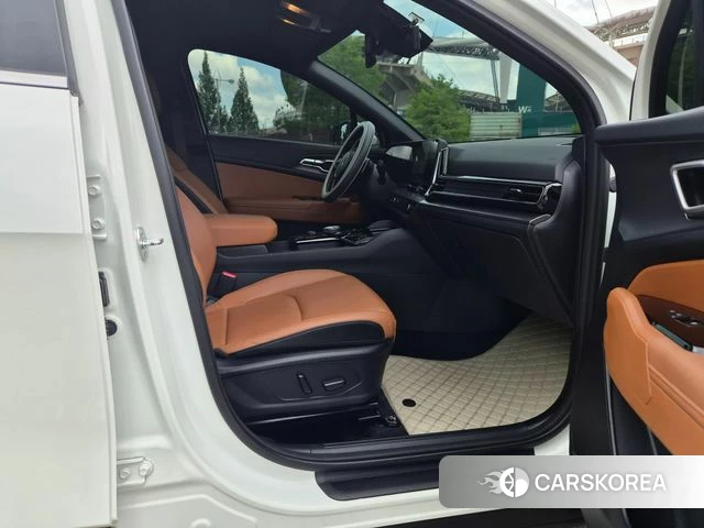 Kia Sportage 5th Generation 2024 Белый из Кореи, фото 4