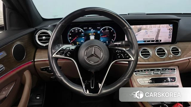 Mercedes-Benz E-Class W213 2021 Белый из Кореи, фото 4
