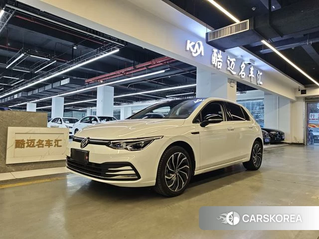 Volkswagen Golf 2022 Белый из Китая, фото 4