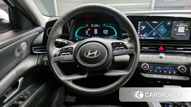 Hyundai The New Avante (CN7) 2023 Белый из Кореи, фото 4