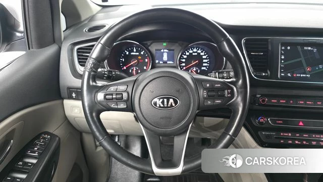 Kia The New Carnival 2018 Серебристо-серый из Кореи, фото 4