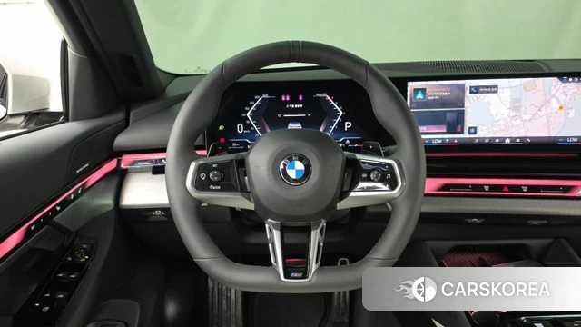 BMW 5 Series (G60) 2026 Белый из Кореи, фото 4