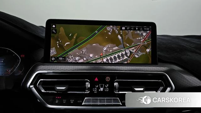 BMW X4 (G02) 2024 Серебристо-серый из Кореи, фото 4
