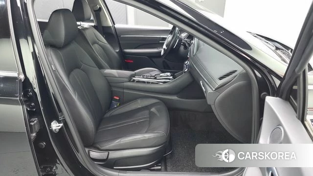 Hyundai Sonata (DN8) 2022 Черный из Кореи, фото 4