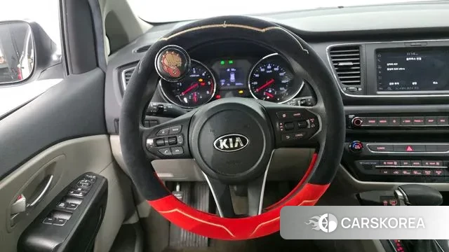 Kia The New Carnival 2019 Белый из Кореи, фото 4