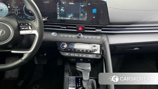 Hyundai The New Avante (CN7) 2023 Черный из Кореи, фото 4