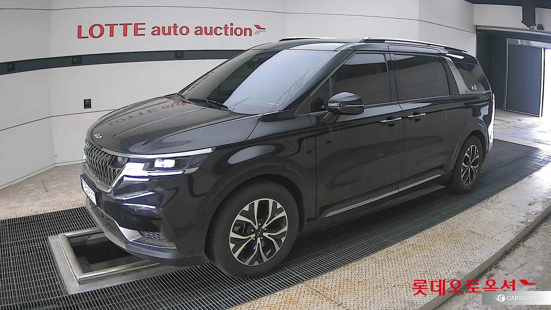 Kia Carnival 2023 Aurora Black Pearl из Кореи, фото 4