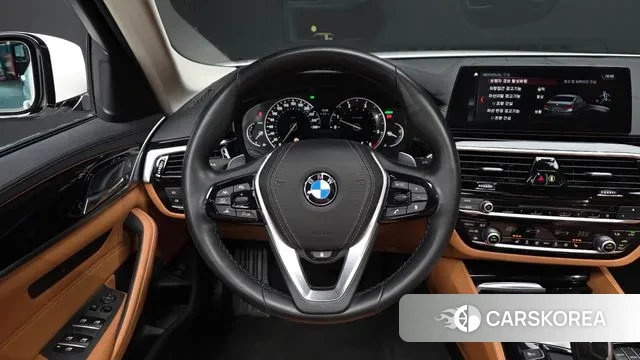BMW 5 Series (G30) 2018 Белый из Кореи, фото 4