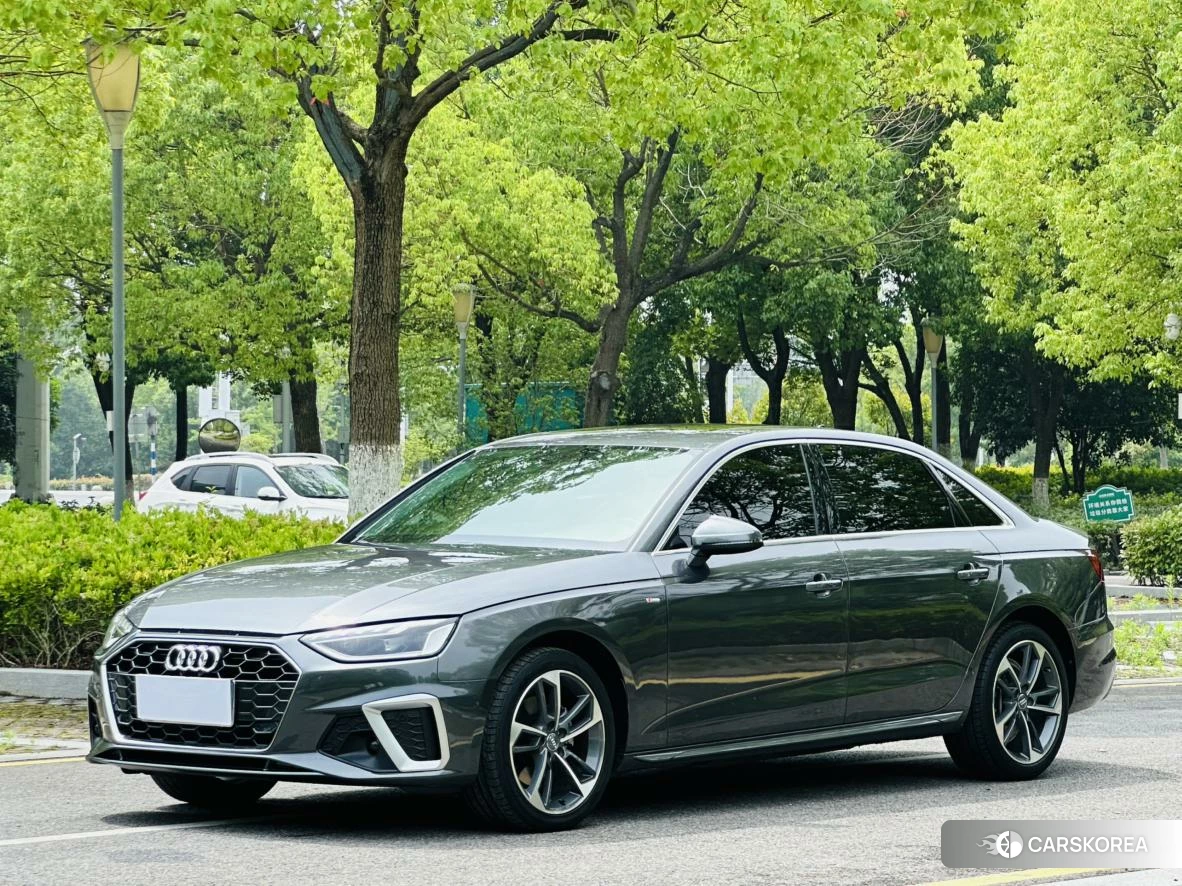 Audi A4L 2020 Темно-серый из Китая, фото 4