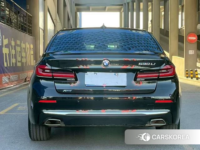 BMW 5 series 2021 Черный из Китая, фото 4